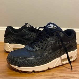 Nike Air Max Women’s with Gum Sole